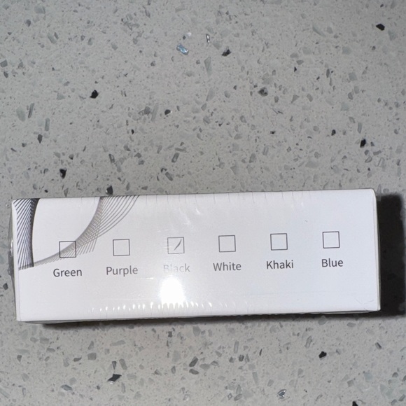 Earbuds 🖤 - Picture 3 of 3